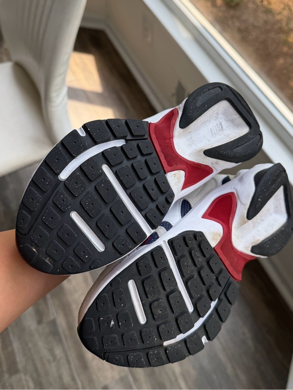 Nike AL8 obsidian gym red 6.5 women’s sneakers - Picture 5 of 6